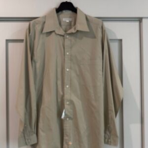 Claiborne Men's Long-Sleeve Dress Shirt in Light Tan